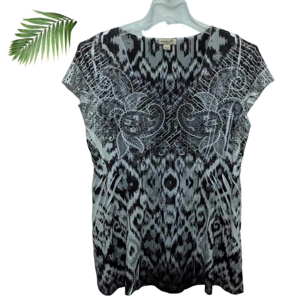 One World Live and Let Live black and white top Size L